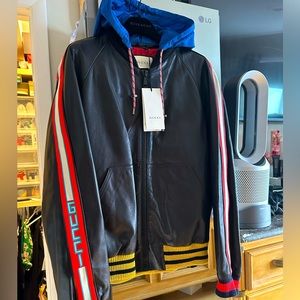 Men’s Gucci leather jacket size 40